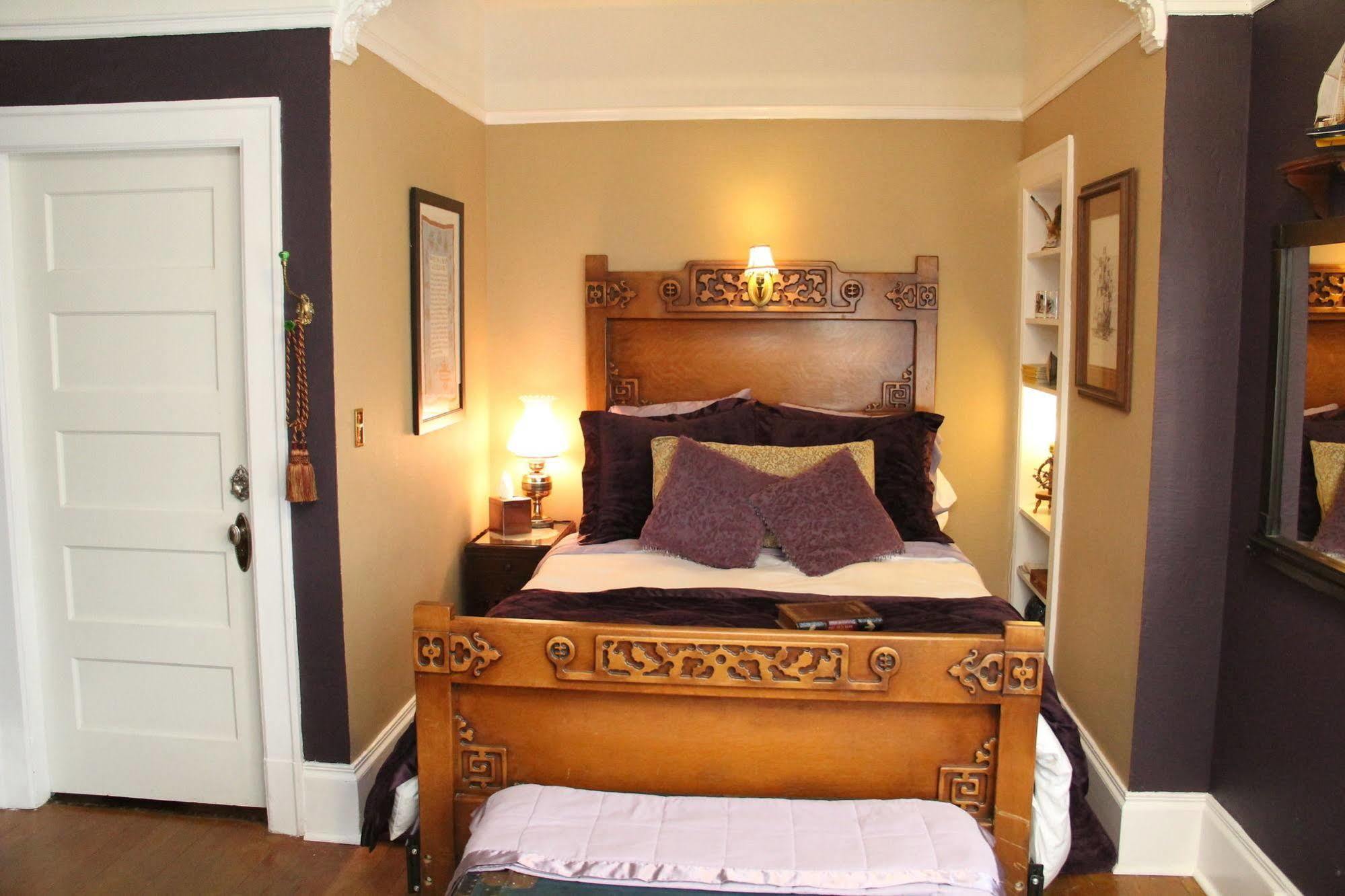 Joshua Inn Bed & Breakfast Холистър Екстериор снимка