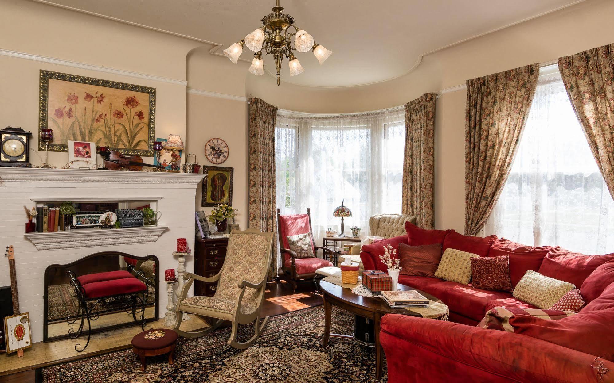 Joshua Inn Bed & Breakfast Холистър Екстериор снимка